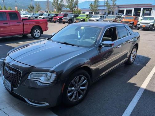 2017 Chrysler 300 300C