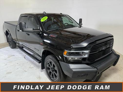2019 RAM 3500 Laramie Crew Cab 4x4 8 Box