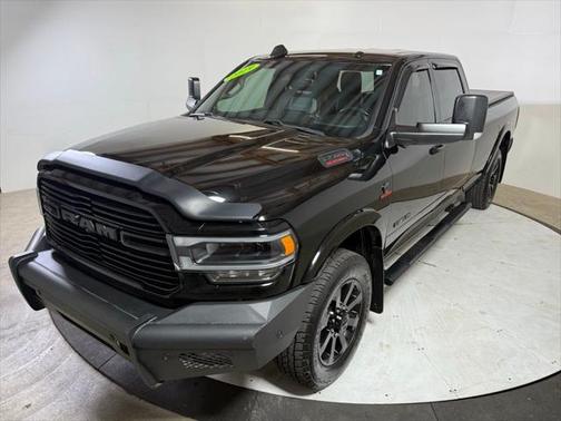 2019 RAM 3500 Laramie Crew Cab 4x4 8 Box