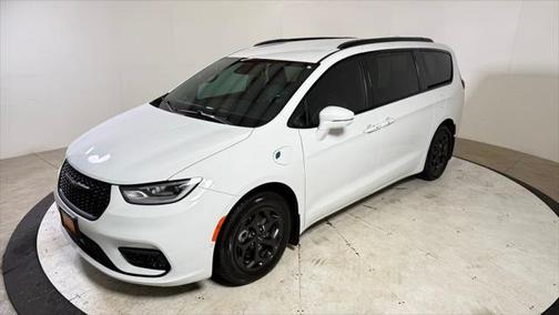 2021 Chrysler Pacifica Hybrid Touring L