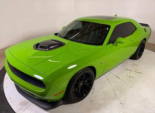 2017 Dodge Challenger 392 Hemi Scat Pack Shaker