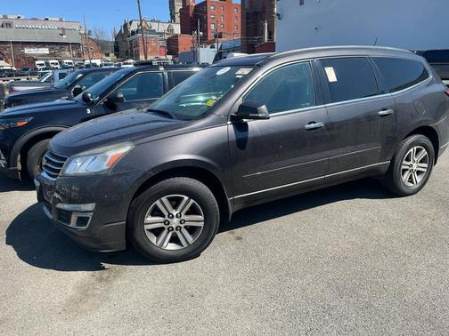 Tungsten Metallic 2017 Chevrolet Traverse 2LT