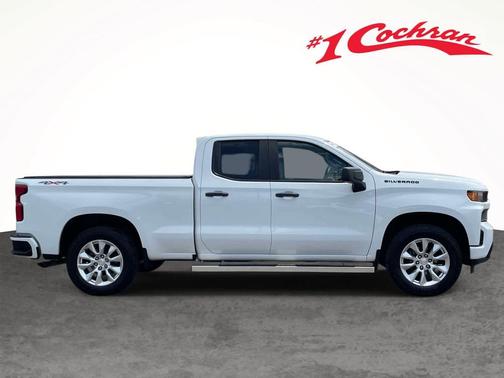 Summit White 2021 Chevrolet Silverado 1500 Custom