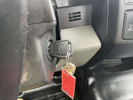 Oxford White 2017 Ford F-150 XL