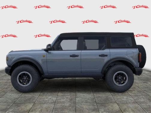 Azure Gray Metallic Tri-Coat 2025 Ford Bronco Badlands