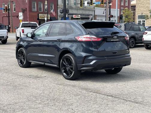 2022 Ford Edge ST Line