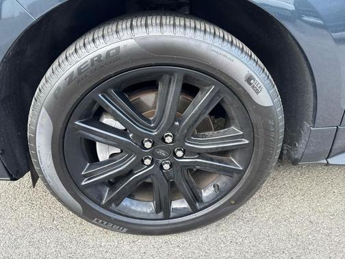 2022 Ford Edge ST Line