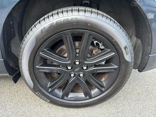 2022 Ford Edge ST Line