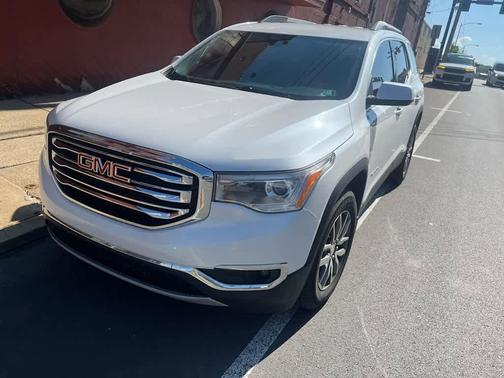 White Frost Tricoat 2017 GMC Acadia SLE-2