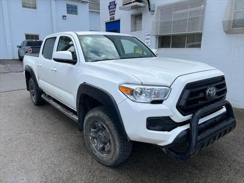 2022 Toyota Tacoma SR