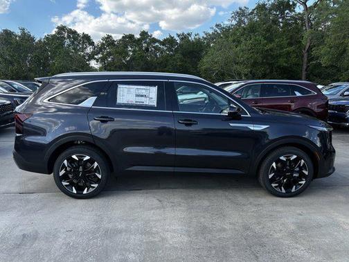 2025 Kia Sorento SX
