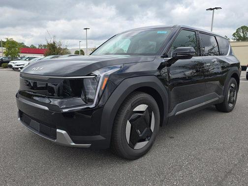 2026 Kia EV9 Light Long Range