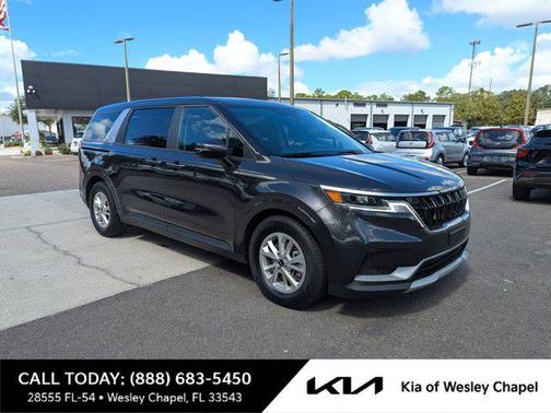 2024 Kia Carnival LX