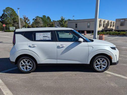 2025 Kia Soul S