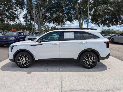 2025 Kia Sorento SX