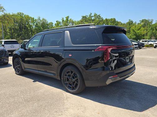 Aurora Black Pearl 2026 Kia Carnival SX Prestige
