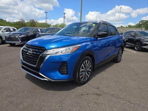 2022 Nissan Kicks SV