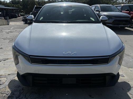 2025 Kia K4 LX
