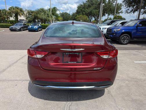 2017 Chrysler 200 Limited