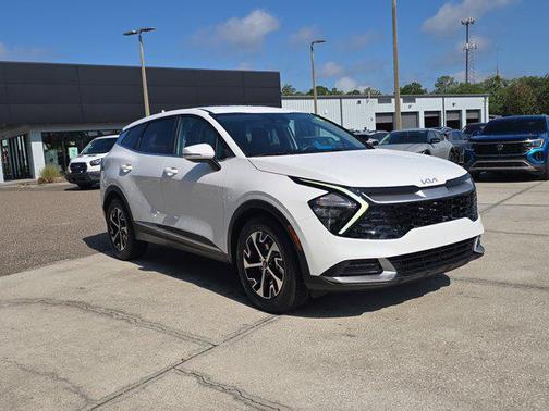 Glacial White Pearl 2023 Kia Sportage EX