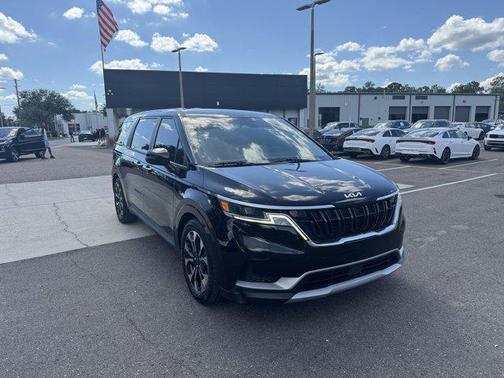 2022 Kia Carnival EX
