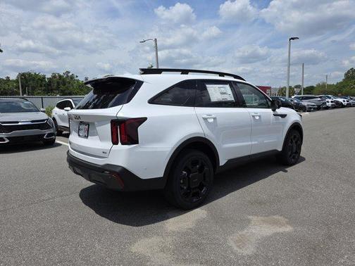 2025 Kia Sorento SX