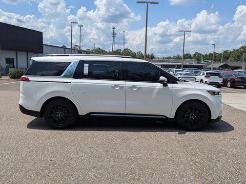 2022 Kia Carnival SX Prestige
