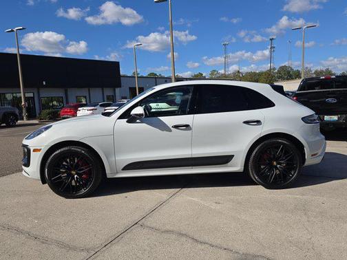 2024 Porsche Macan GTS