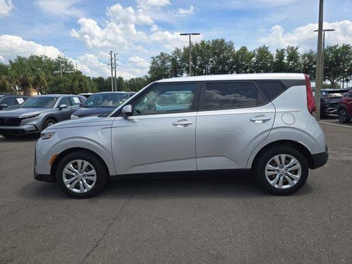 Sparkling Silver 2021 Kia Soul LX