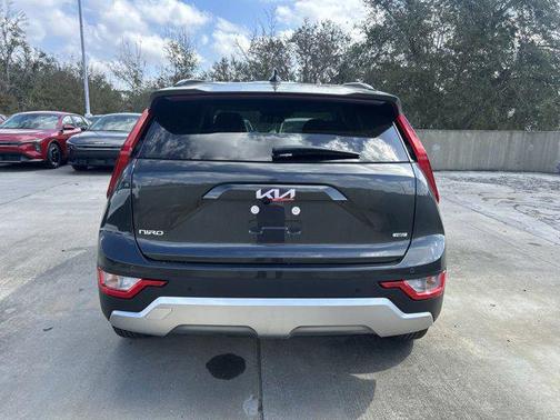 2025 Kia Niro EX
