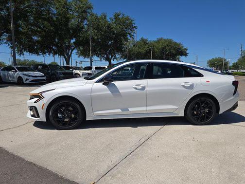 Snow White Pearl 2026 Kia K5 GT-Line FWD