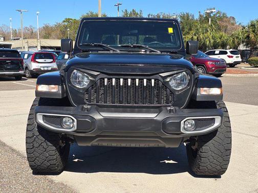 2022 Jeep Gladiator Sport S