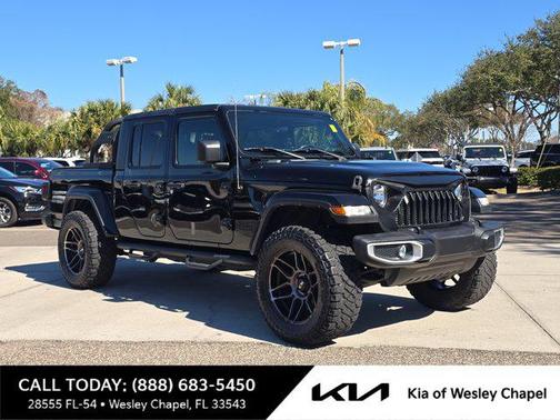 2022 Jeep Gladiator Sport S