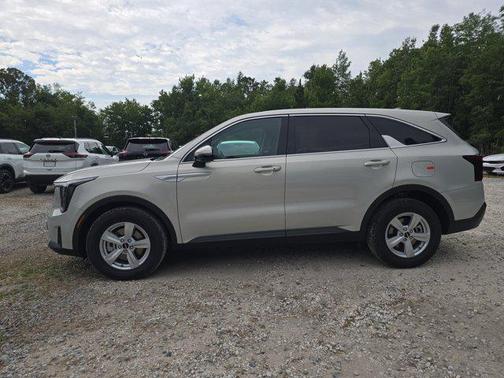 Ivory 2026 Kia Sorento LX