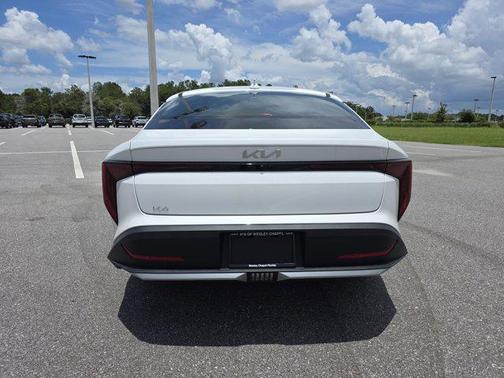 2025 Kia K4 LX