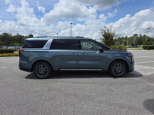 2026 Kia Carnival SX