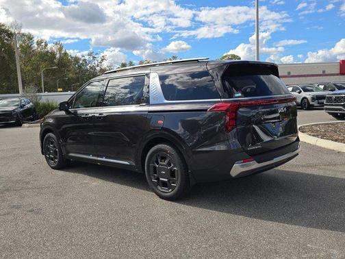 2026 Kia Carnival Hybrid SX