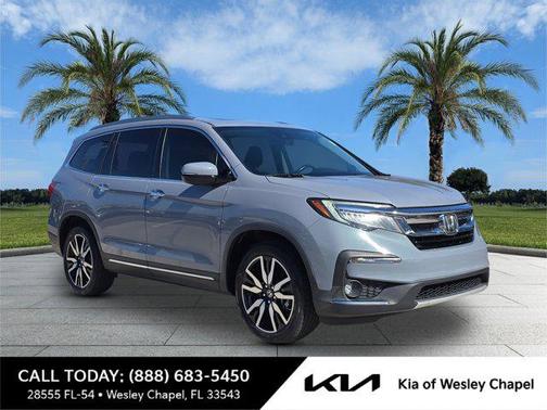 2022 Honda Pilot Touring 8-Passenger