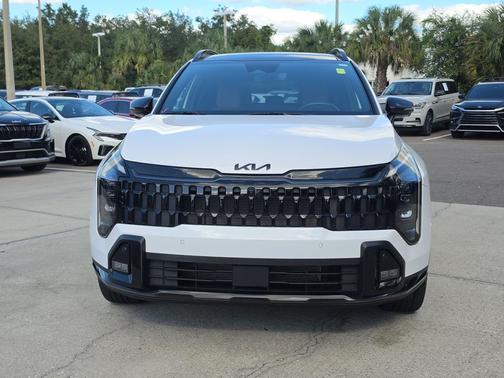Glacial White Pearl 2026 Kia Sportage X-Line
