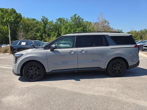 Ceramic Silver 2026 Kia Carnival SX Prestige