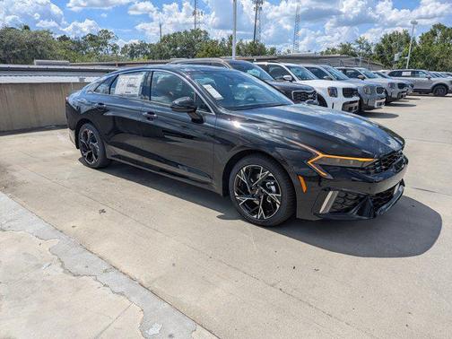 2025 Kia K5 GT-Line