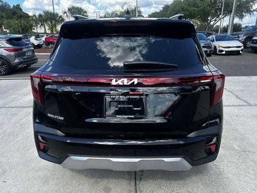 2025 Kia Seltos EX