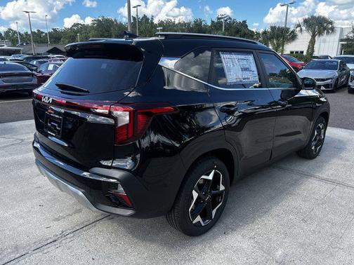2025 Kia Seltos EX