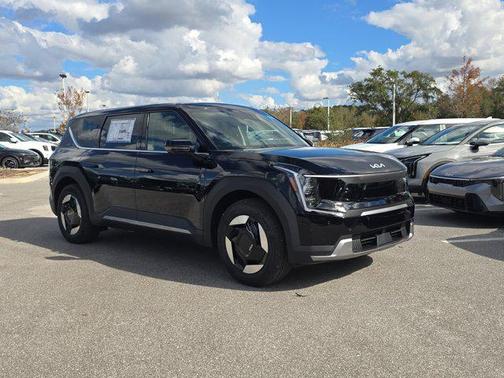 2026 Kia EV9 Light Long Range