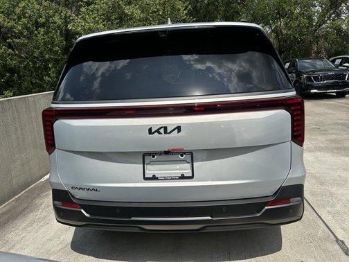 2025 Kia Carnival SX Prestige