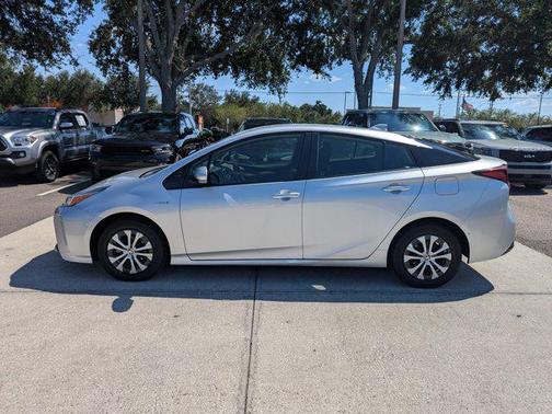 2020 Toyota Prius LE