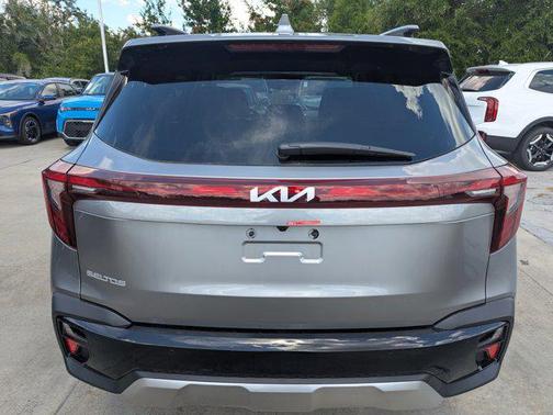 2025 Kia Seltos EX