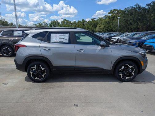 2025 Kia Seltos EX