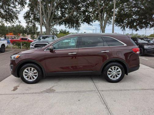 2018 Kia Sorento LX