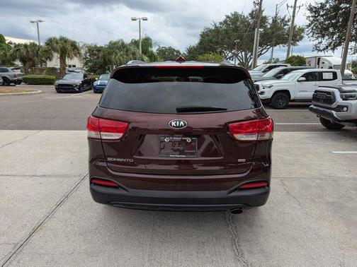 2018 Kia Sorento LX